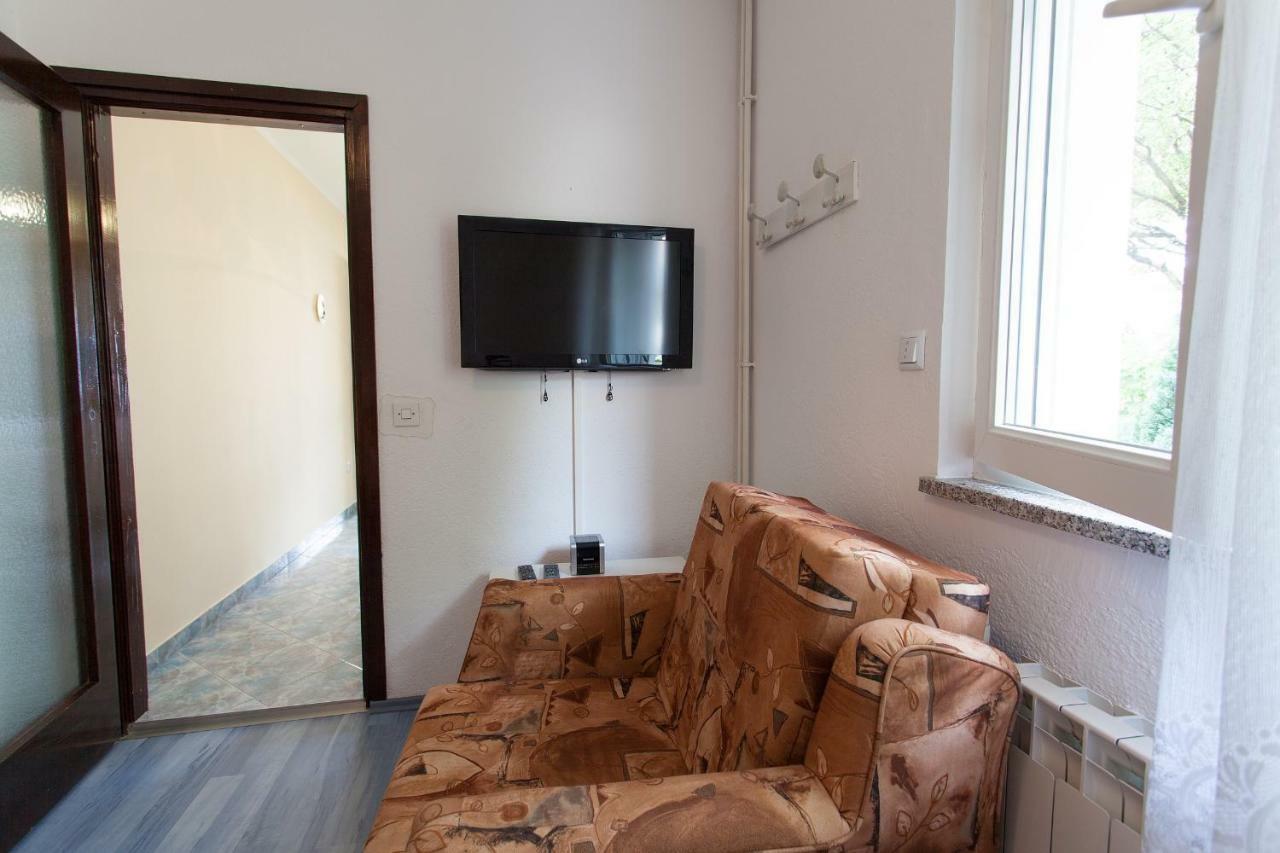 Apartman Kondic Омишаль Экстерьер фото
